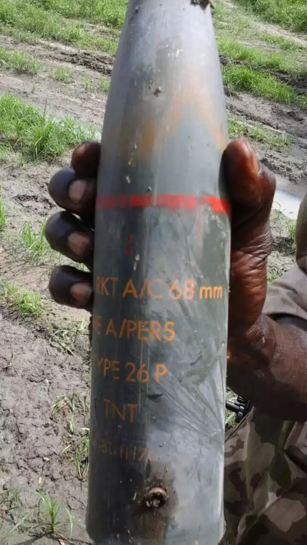 Nigerian Soldiers Kill Boko Haram Members On Dikwa-Maiduguri Road, Recover Arms [See Weapons]